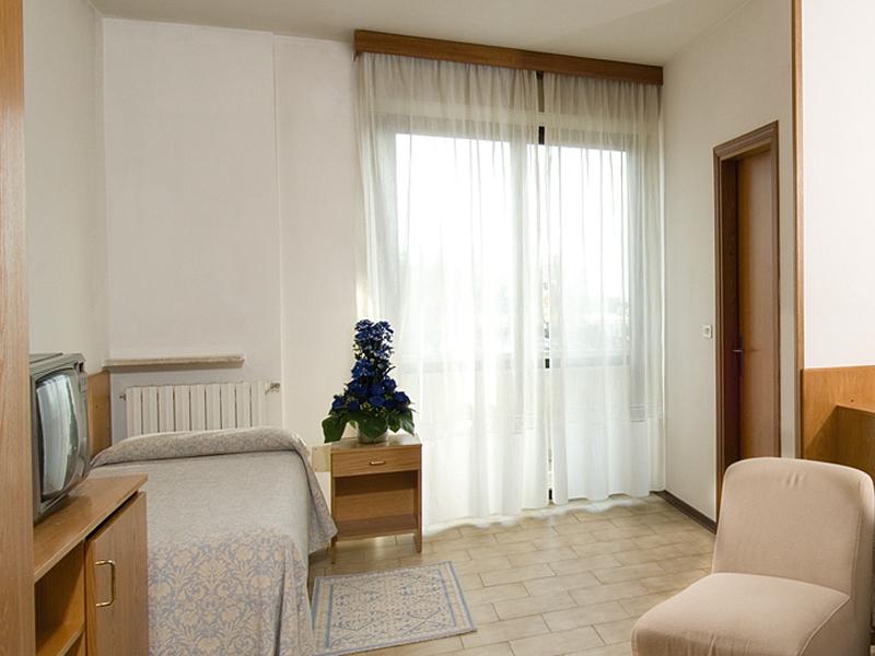 Hotel Genzianella تّشيرفييا المظهر الخارجي الصورة